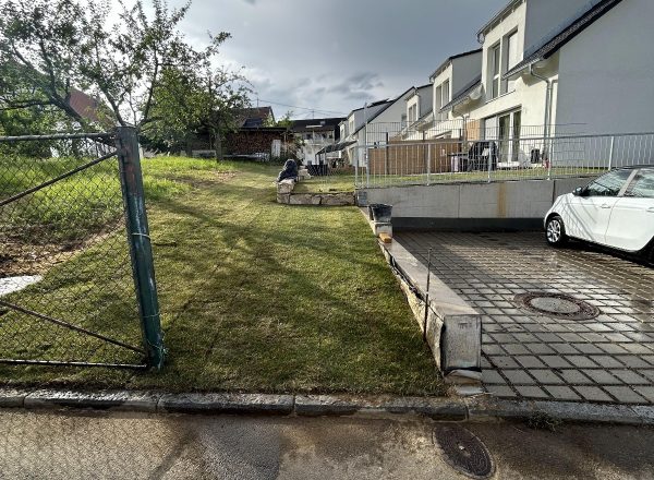 WhatsApp Image 2025-10-12 at 17.55.40 (1)